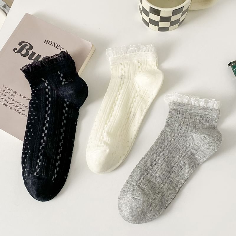 Ruffle Trimmed Socks