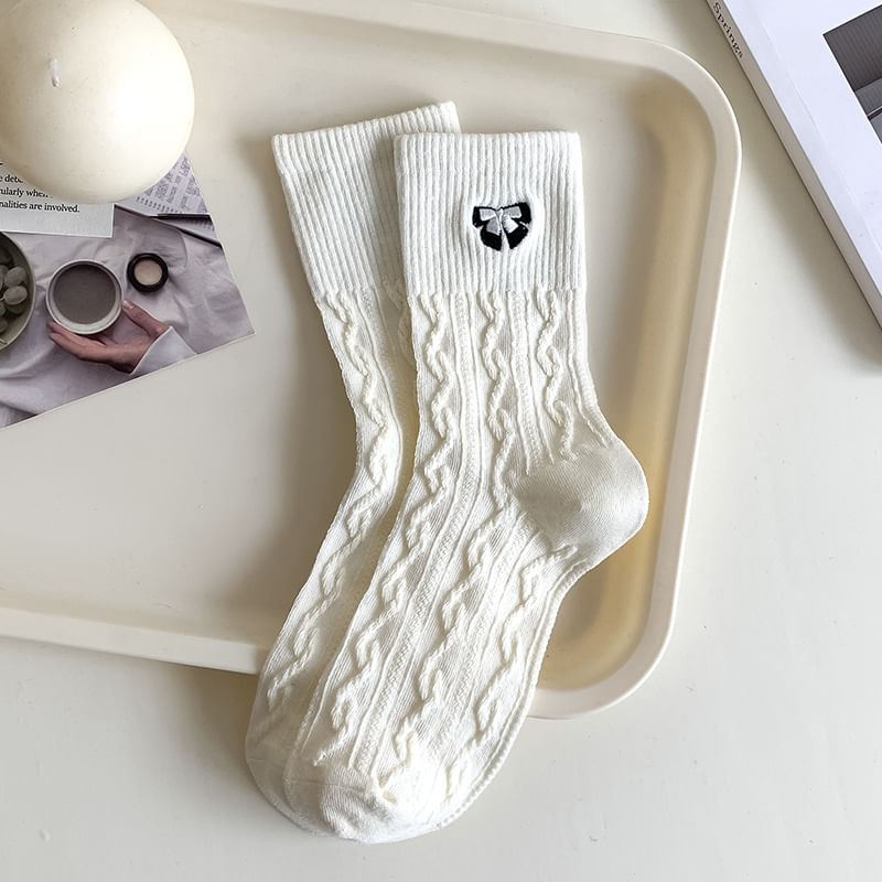 Embroidered Bow Crew Socks