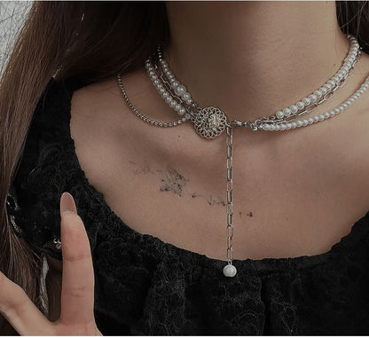 Collier à chaîne superposée avec fausses perles et strass