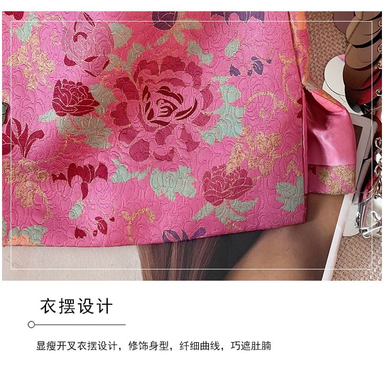 Veste courte à col ras du cou et imprimé floral avec boutons noués