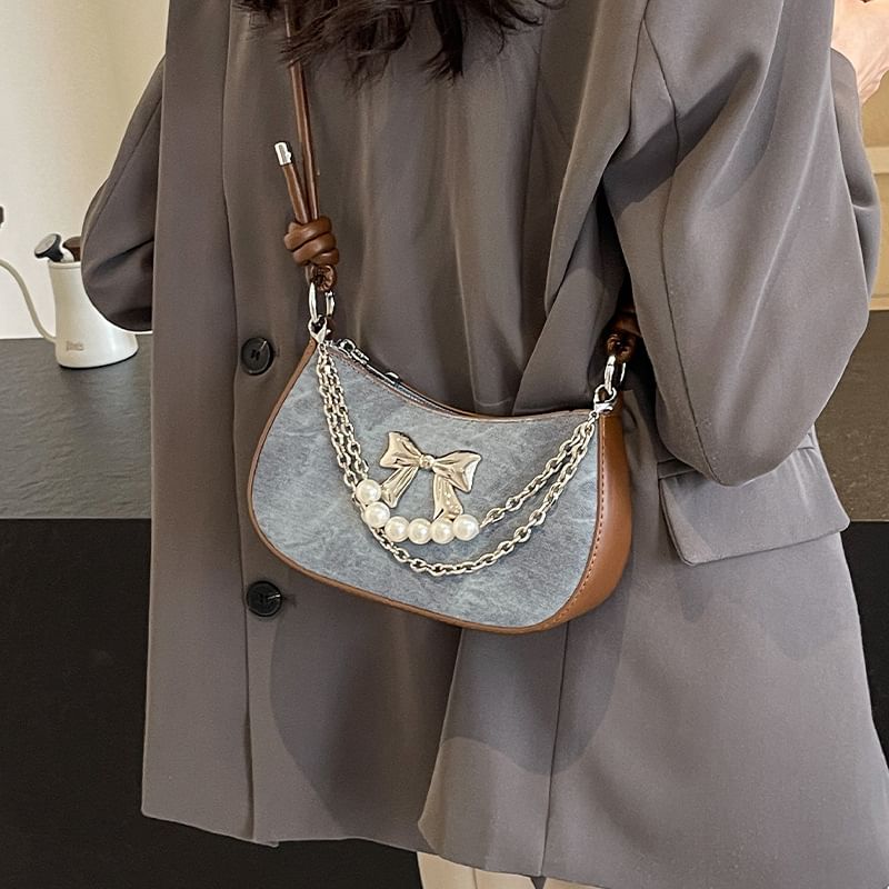 Faux Pearl Chained Bow Shoulder Bag