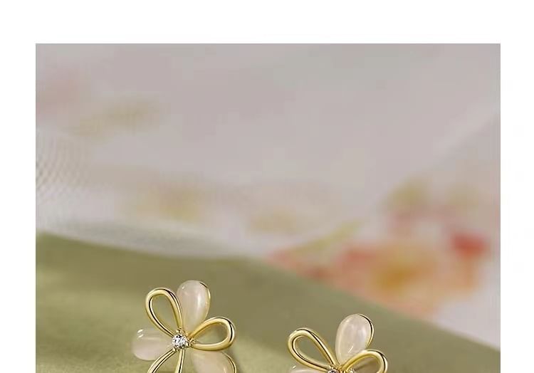 925 Sterling Silver Flower Stud Earring