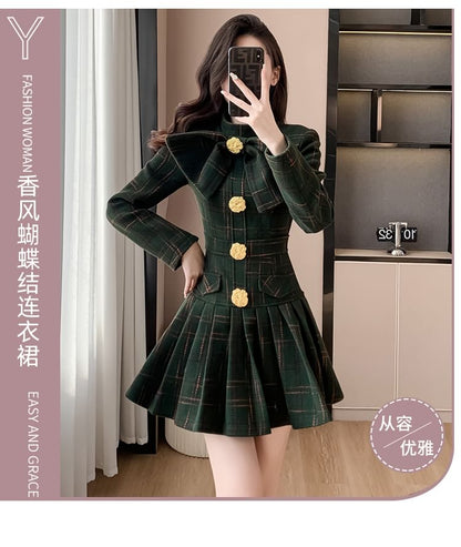 Long Sleeve Stand Collar Bowknot Plaid Pleated Mini A-Line Dress