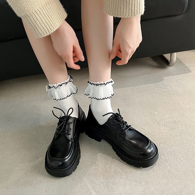 Ruffle Contrast Trim Socks