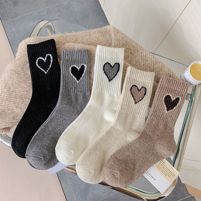 Heart Accent Crew Socks