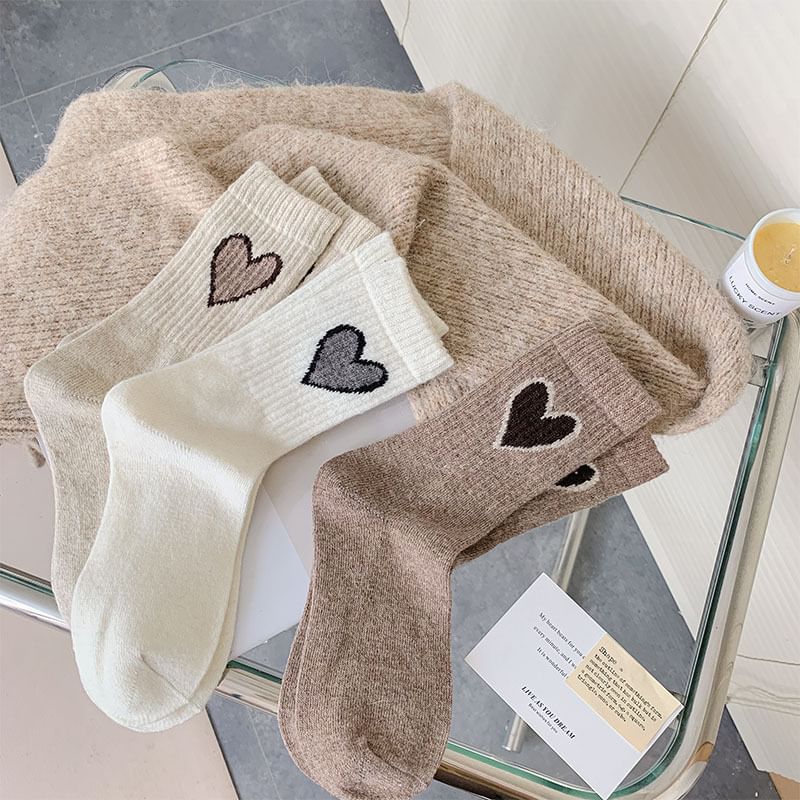 Heart Accent Crew Socks