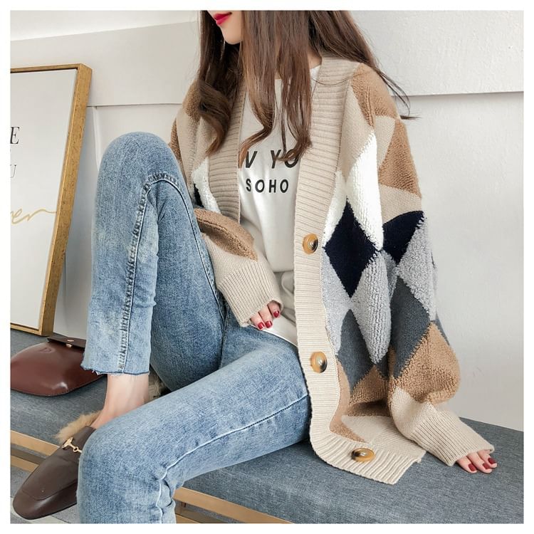 Oversized Argyle V-Neck Cardigan in 5 Colors