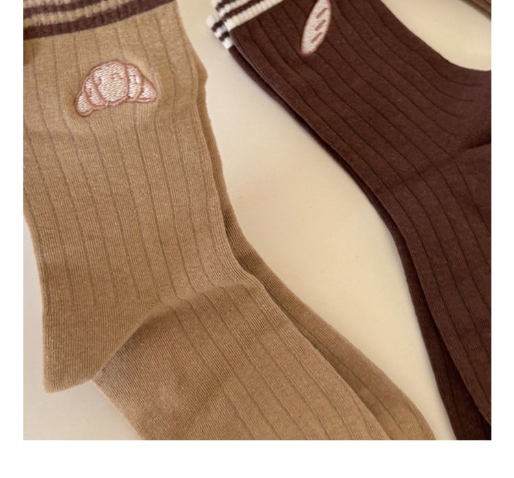 Striped Embroidered Ribbed Short Socks Set