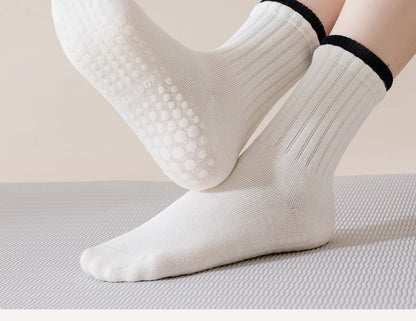 Chaussettes courtes de yoga côtelées à bordure contrastante / Ensemble
