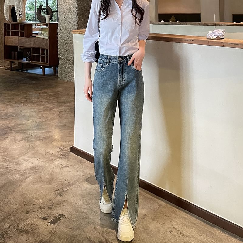 Jean évasé taille haute avec ourlet fendu