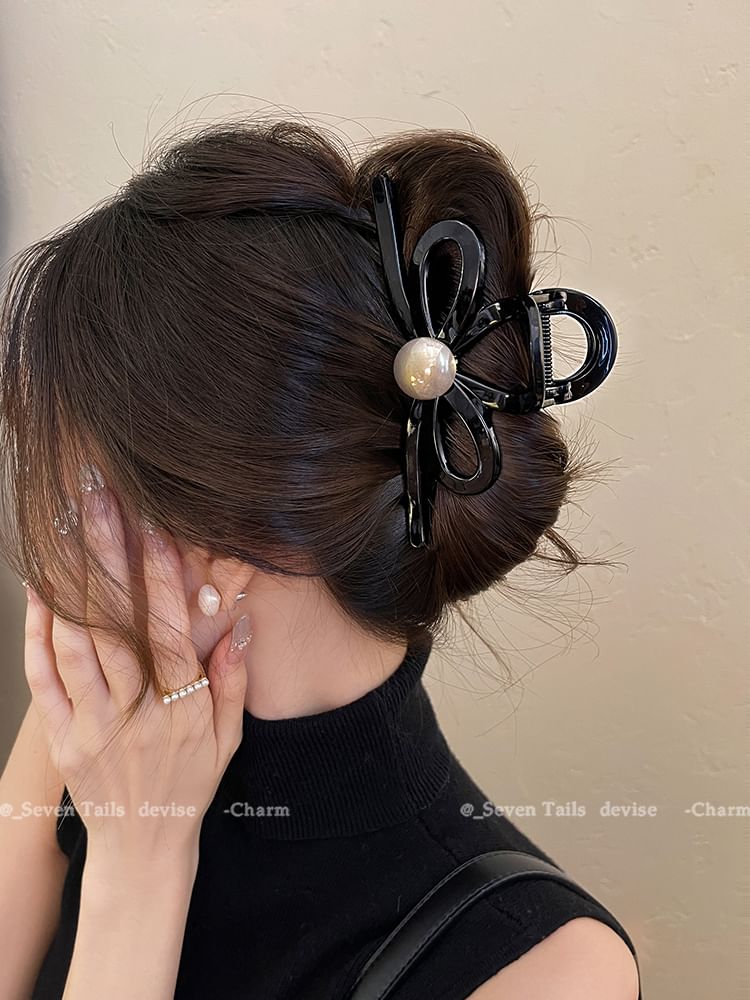 Faux Pearl Bow Hair Claw