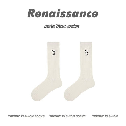 Bow Embroidered Ribbed Short Socks