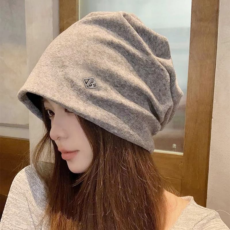 Letter Beanie Slouchy B Plate Metal