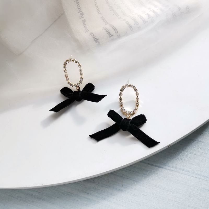 Ribbon Dangle Clip / Earring On