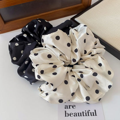 Dotted Scrunchie
