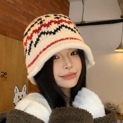 Hat Patterned Bucket Knit