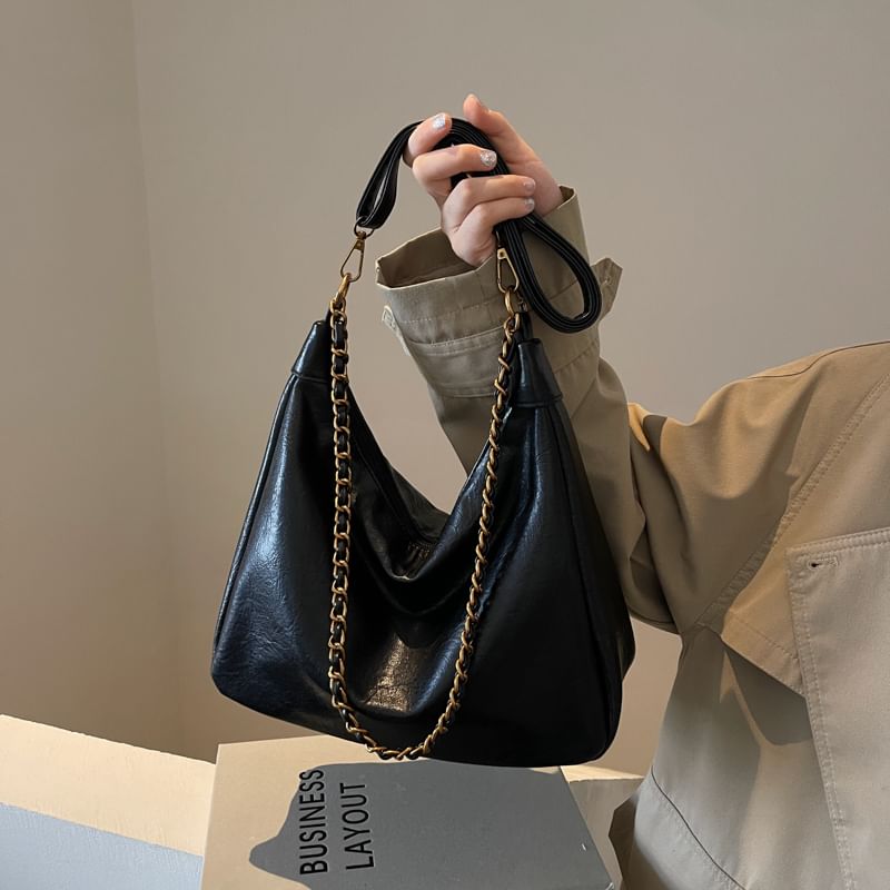 Faux Leather Plain Shoulder Bag With Chain Strap