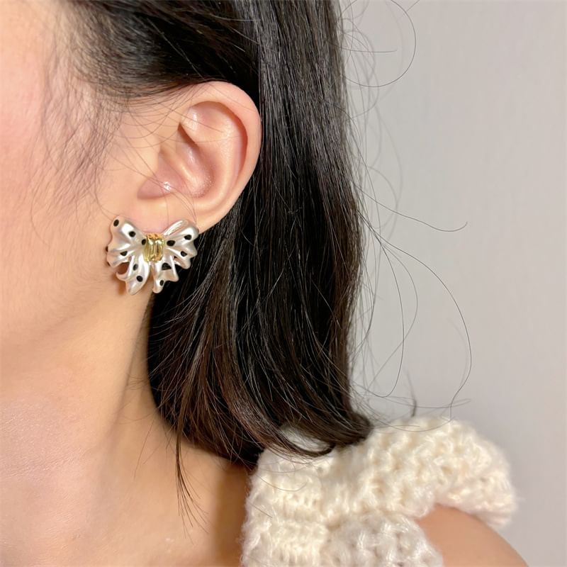 Bow Earring Stud