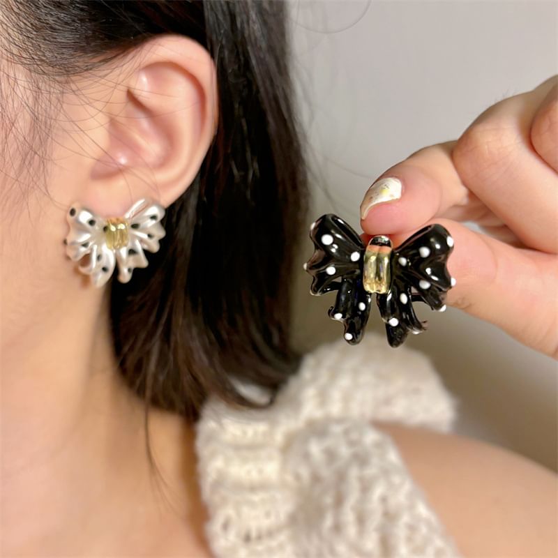Bow Earring Stud