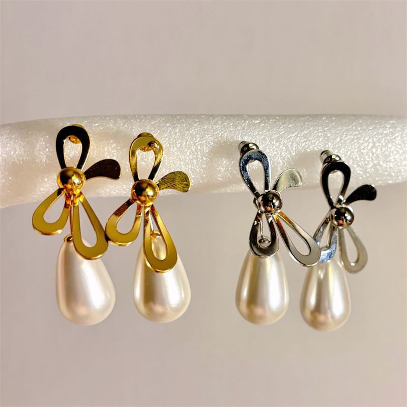 Pearl Faux Drop Earring Bow