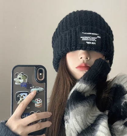 Applique Knit Beanie Ribbed