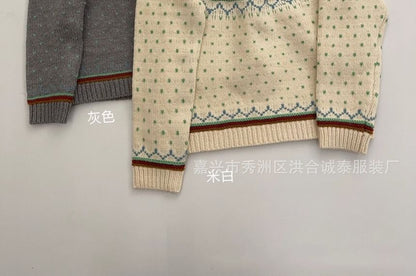 Crew Neck Patterned Sweater