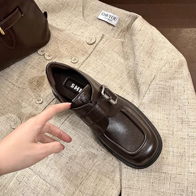 Buckled Loafers Square Toe