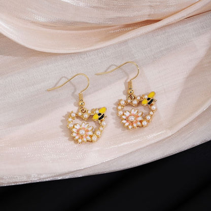 Floral Faux Pearl Bee Alloy Drop Earring