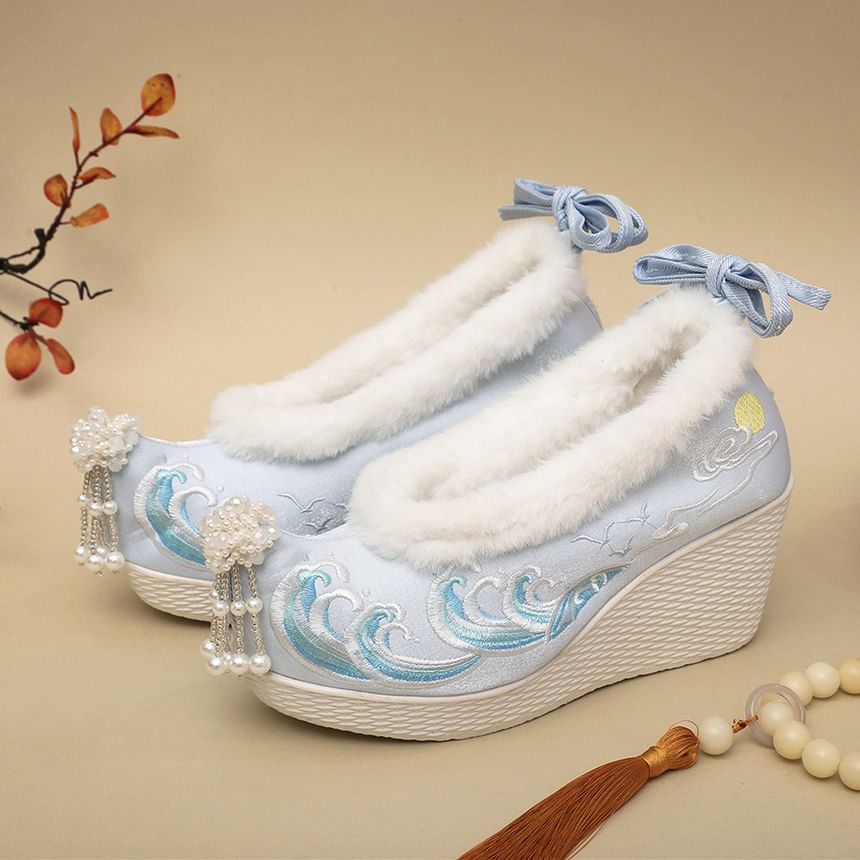 Heel Embroidered Wedge Pumps Fleece-Lined