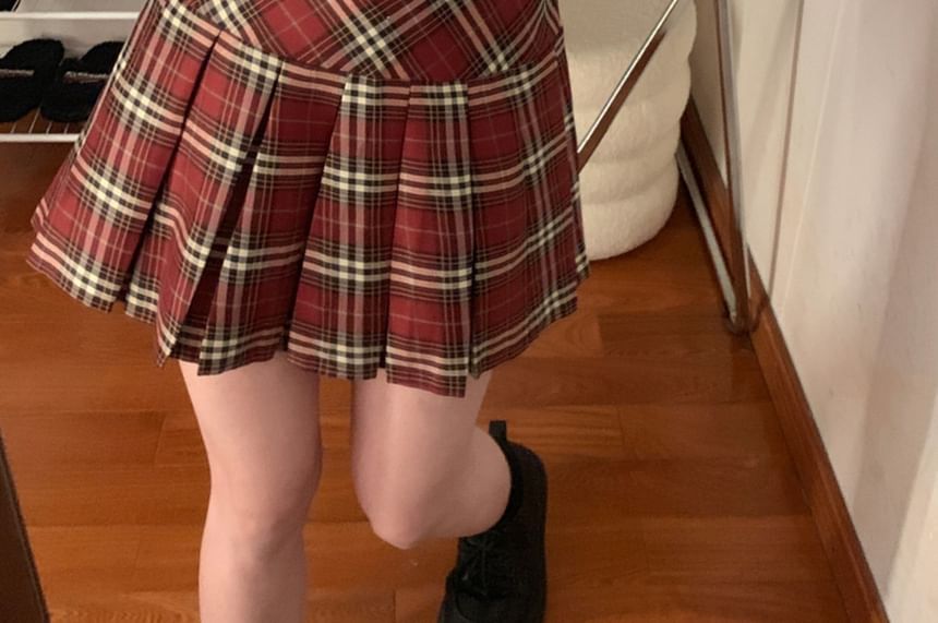 High Rise Plaid Mini Pleated Skirt