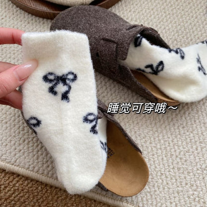 Bow Patterned Fleece Short Socks