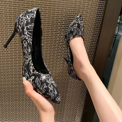 Pointed Floral Toe Stiletto Pumps Print