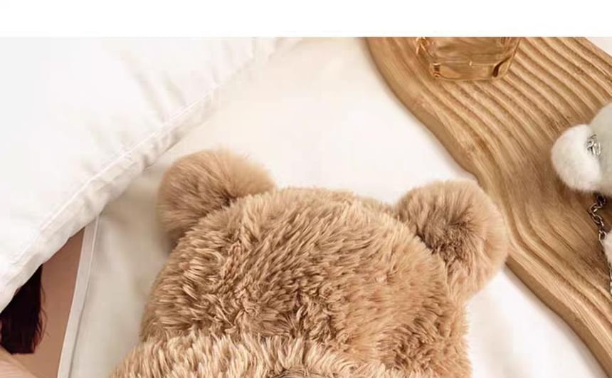 Hat Tone Fluffy Bear Two /