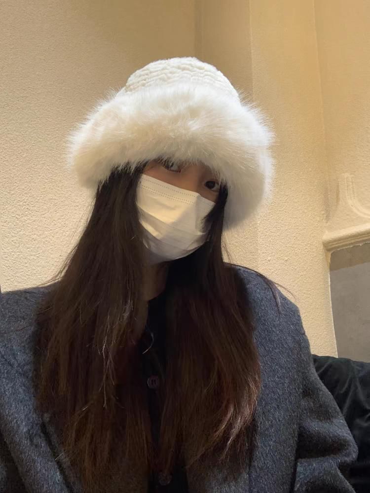 Hat Plain Fluffy Panel / Bucket