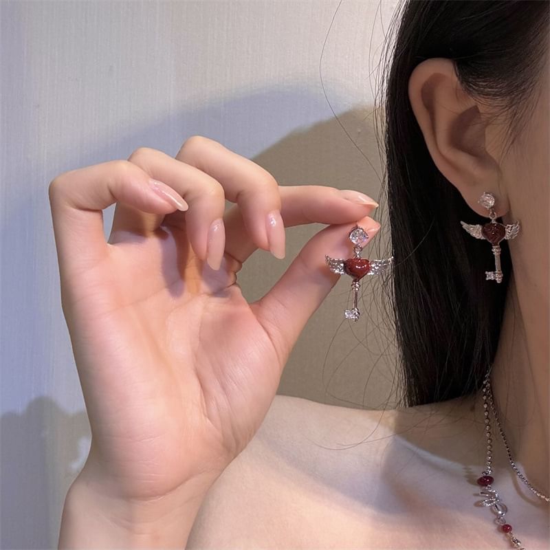 Necklace Layered Heart Drop / Earring Wing Key