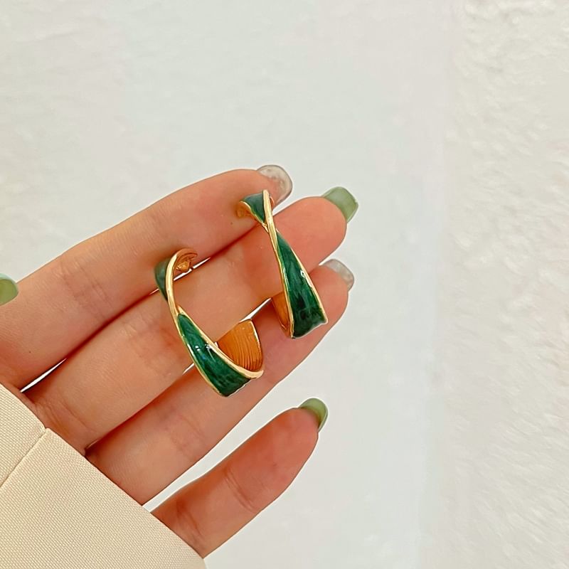 Open Galaxy Hoop Twisted Earring Alloy