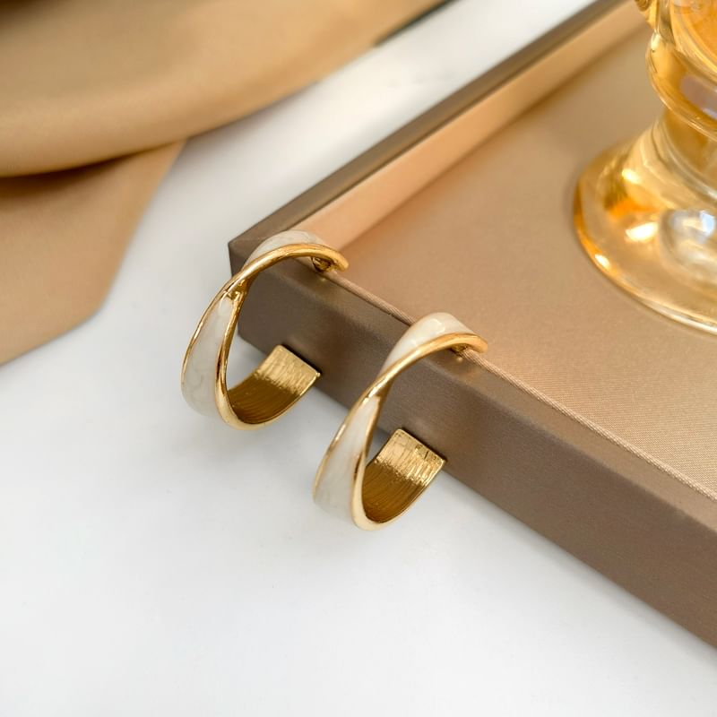 Open Galaxy Hoop Twisted Earring Alloy