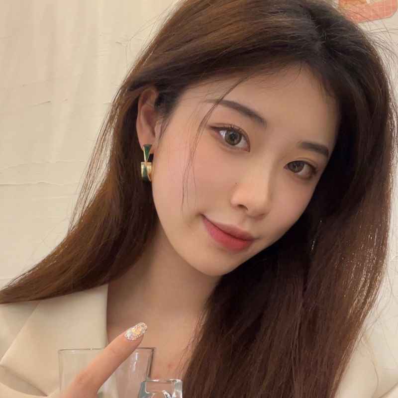 Open Galaxy Hoop Twisted Earring Alloy