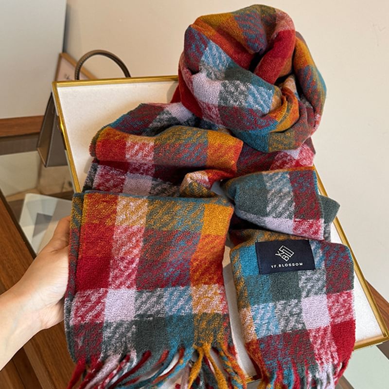 Plaid Fringed Trim Scarf