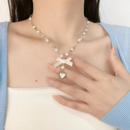 Faux Pearl Necklace Bow Heart