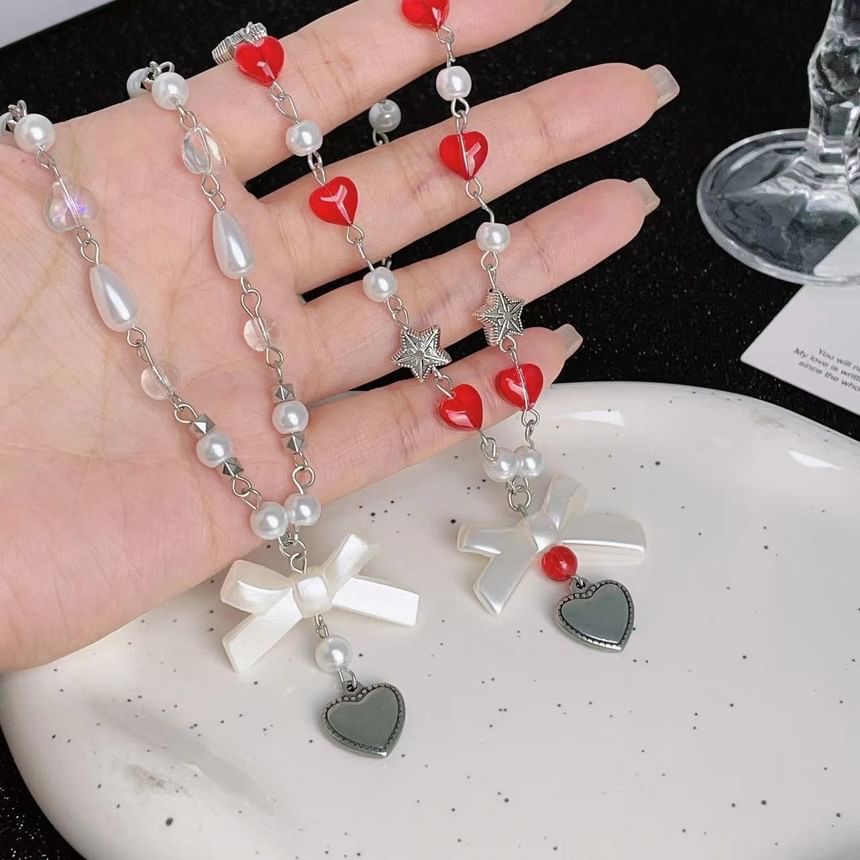 Faux Pearl Necklace Bow Heart