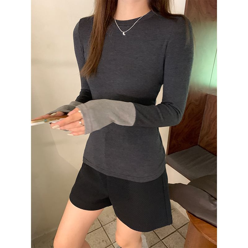 Long-Sleeve Round Neck Two Tone Slim Fit T-Shirt