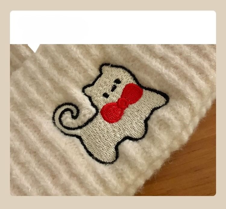 Embroidered Beanie Cat Knit