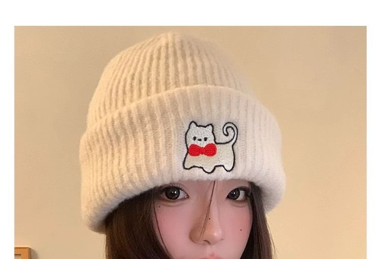 Embroidered Beanie Cat Knit