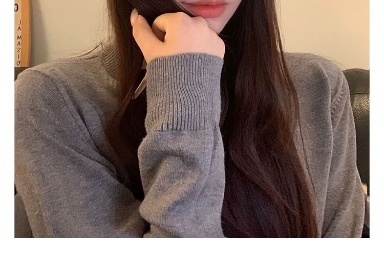 Embroidered Beanie Cat Knit