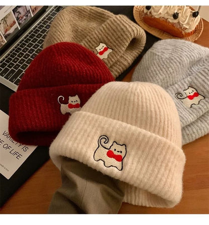 Embroidered Beanie Cat Knit