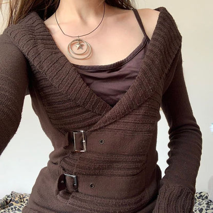 Cropped Plain Up V-Neck Sweater Buckle