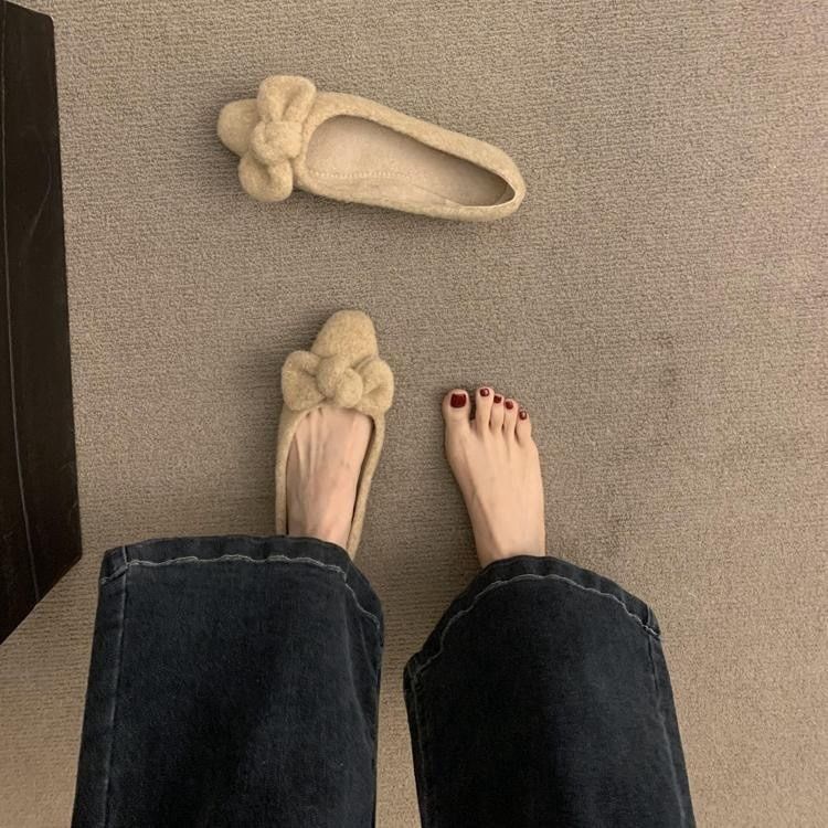 Square Wool Bow Toe Flats