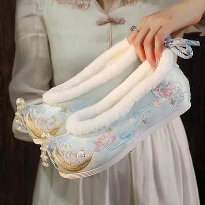 Flats Trim Fleece Embroidered