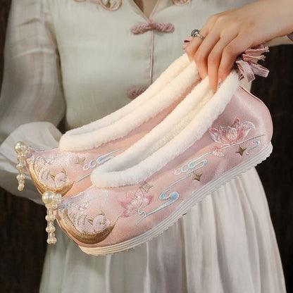 Flats Trim Fleece Embroidered